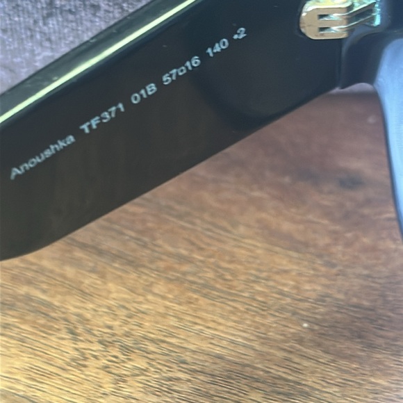 Tom Ford Black Sunglasses Women’s Cat Eye Style - Picture 12 of 13